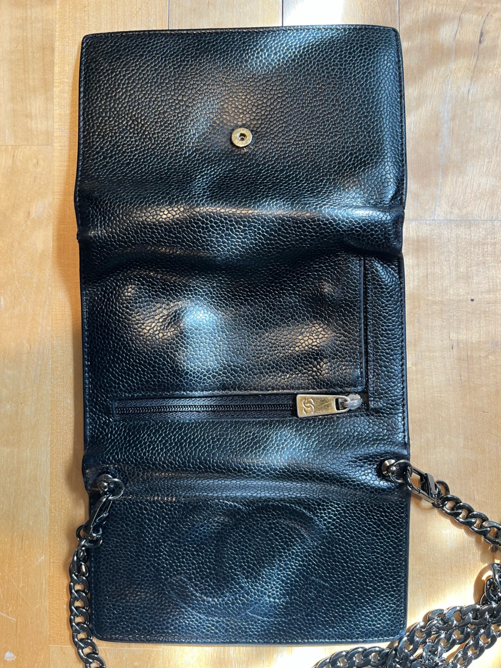 CHANEL Black Quilted Caviar Leather Crossbody Wallet with Chain - Picture 8 of 13